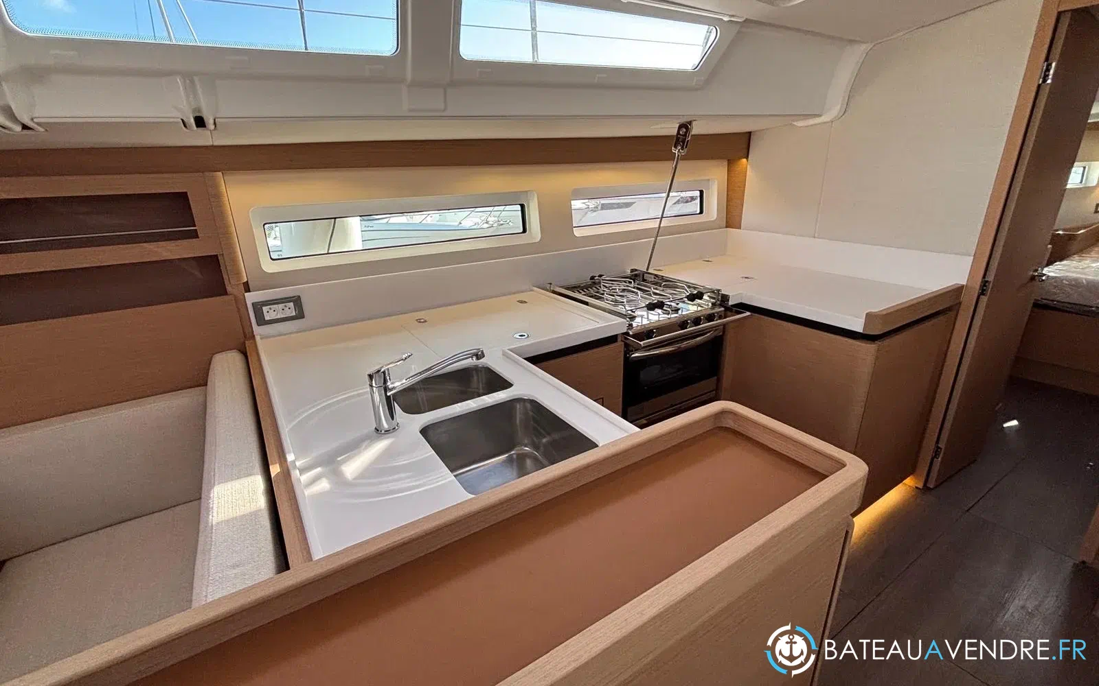 slider 16 Jeanneau Sun Odyssey 490