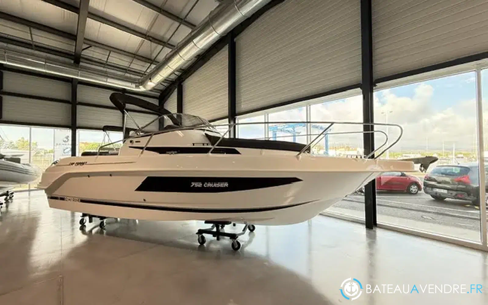 slider 0 B2 Marine Cap Ferret 752 Cruiser