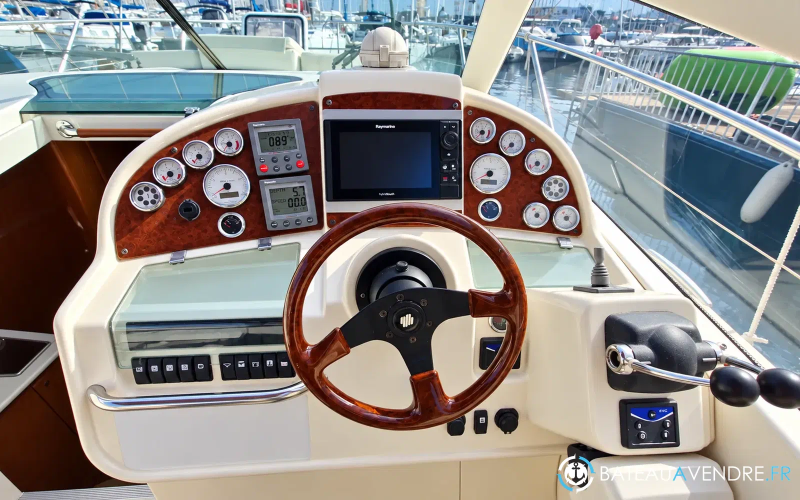 slider 7 Jeanneau Prestige 34 Open