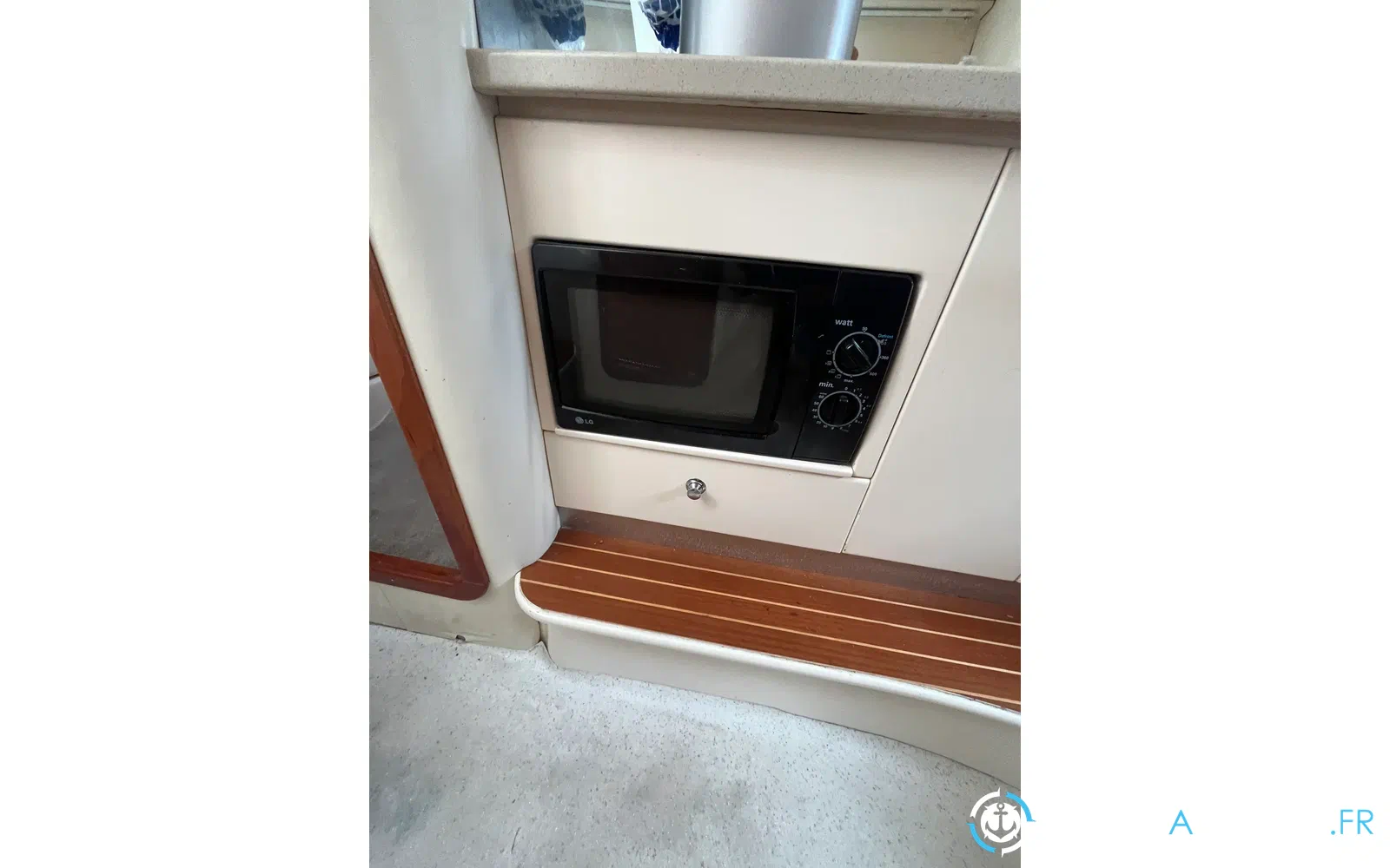 slider 28 Sessa Marine Oyster 30
