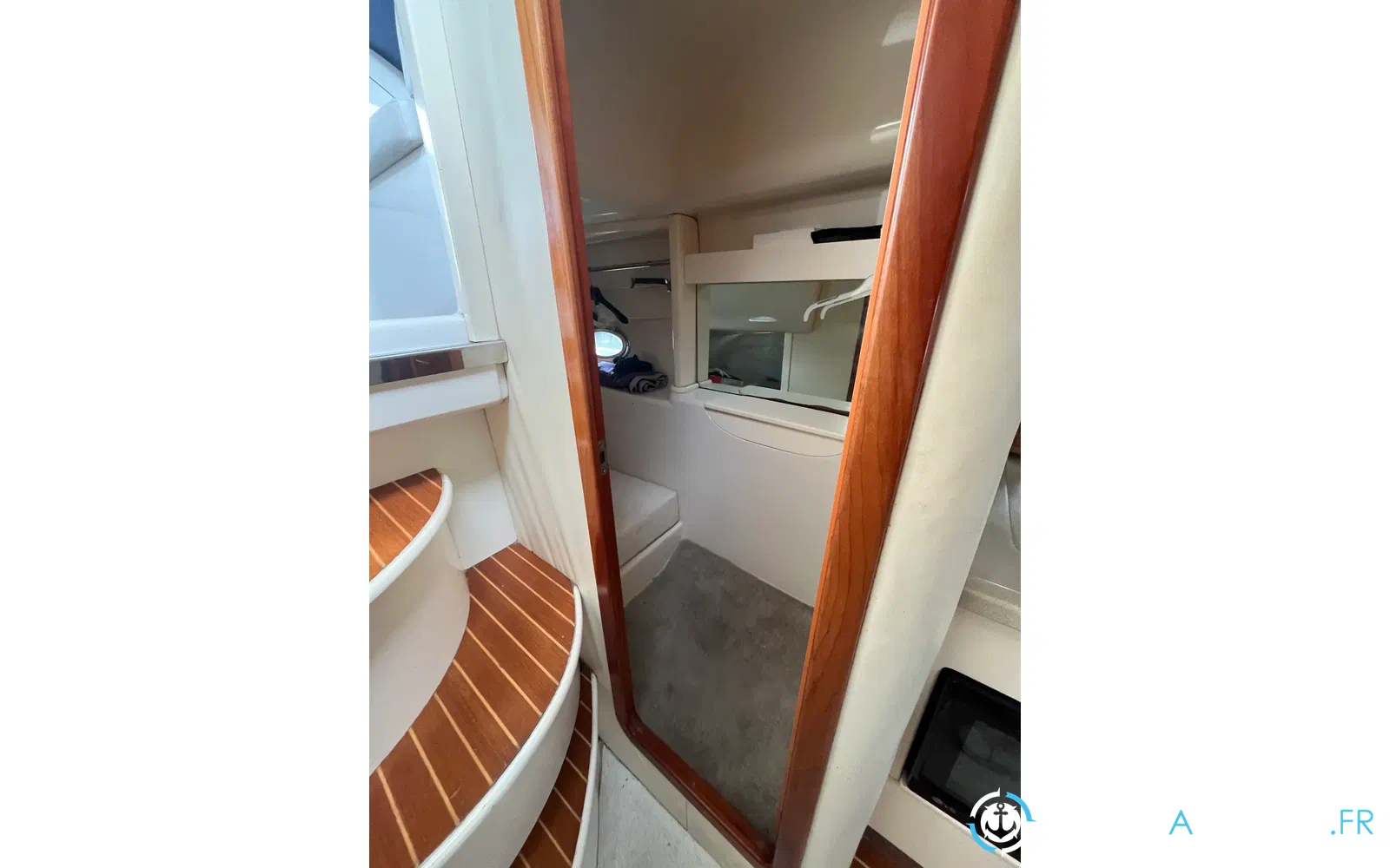 slider 31 Sessa Marine Oyster 30