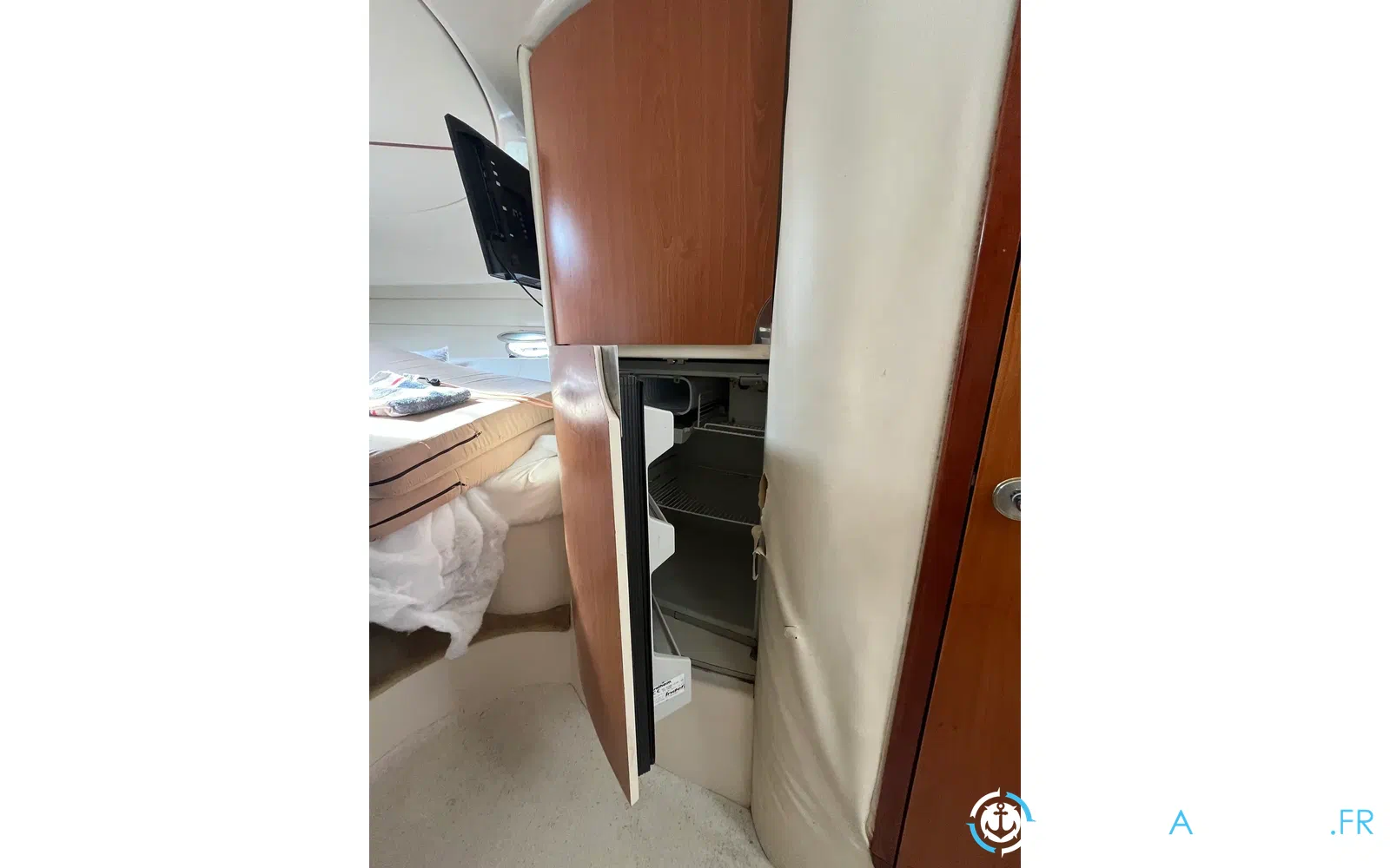slider 29 Sessa Marine Oyster 30