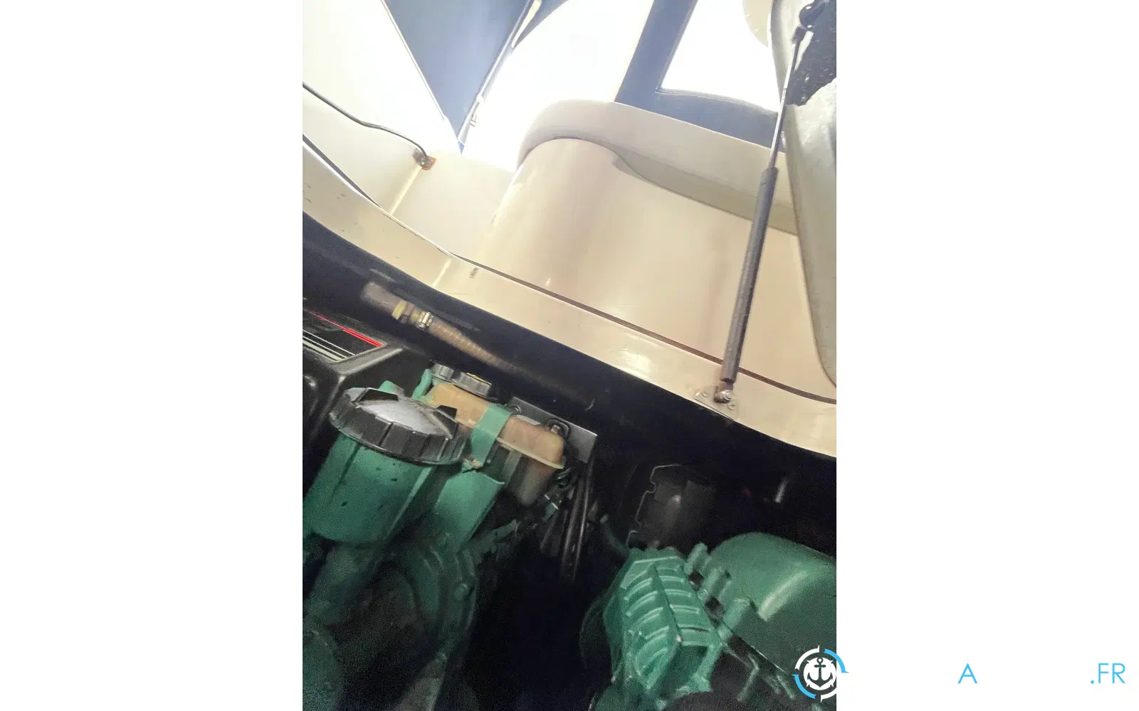 slider 40 Sessa Marine Oyster 30