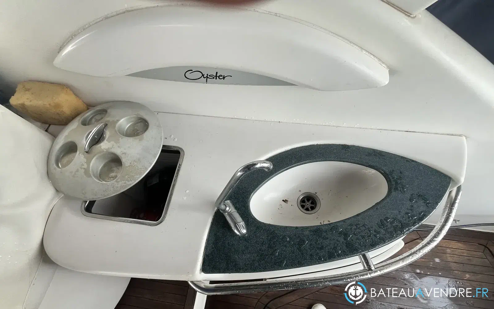 slider 3 Sessa Marine Oyster 30