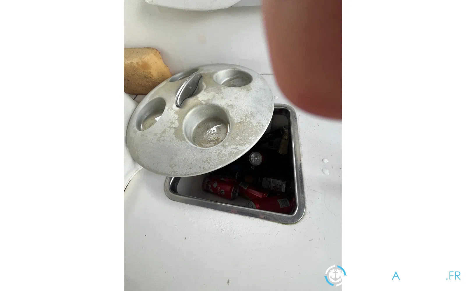 slider 4 Sessa Marine Oyster 30
