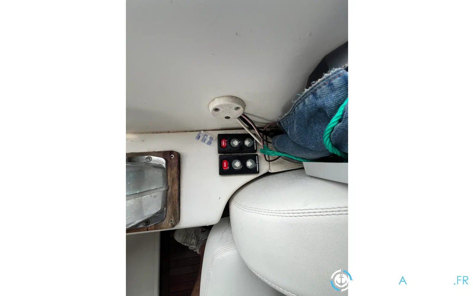slider 8 Sessa Marine Oyster 30
