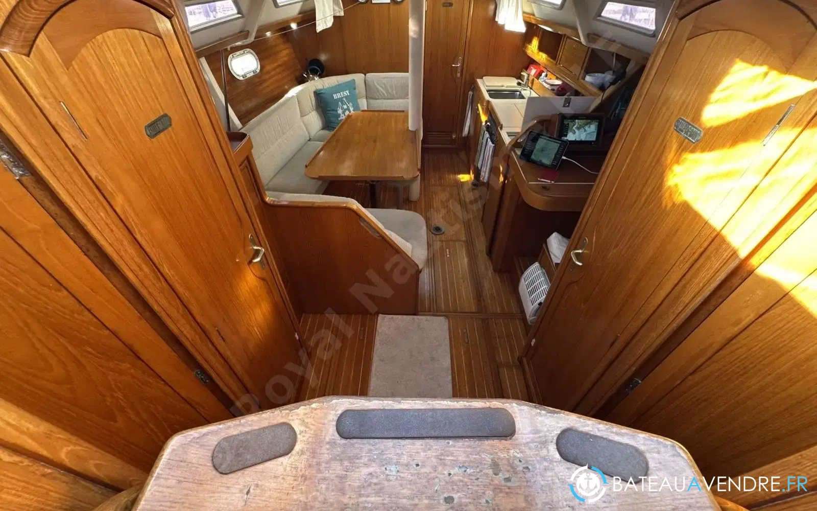 slider 12 Jeanneau Sun Odyssey 39