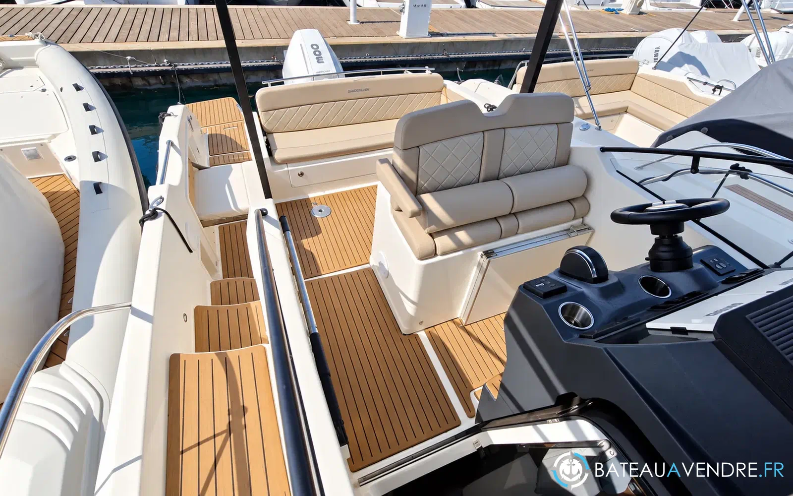 slider 12 Quicksilver Activ 875 Sundeck