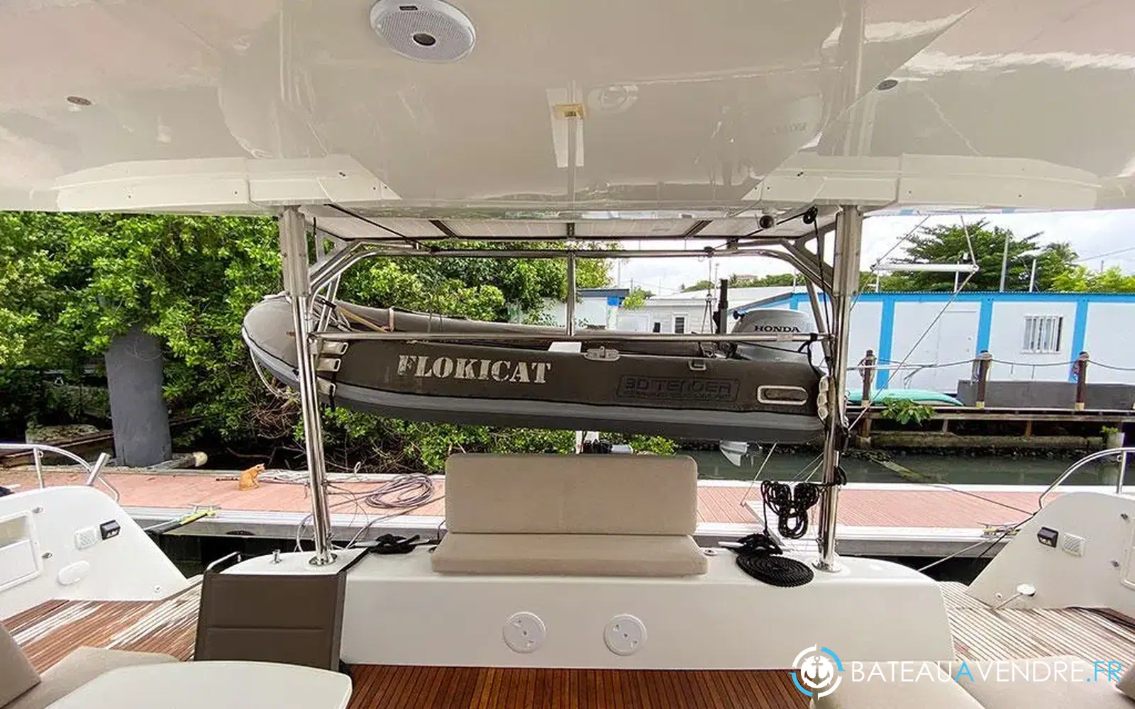 slider 10 Lagoon 42