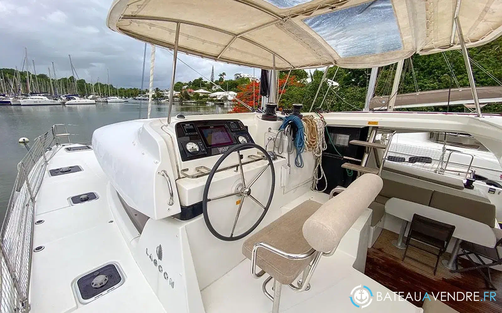 slider 14 Lagoon 42