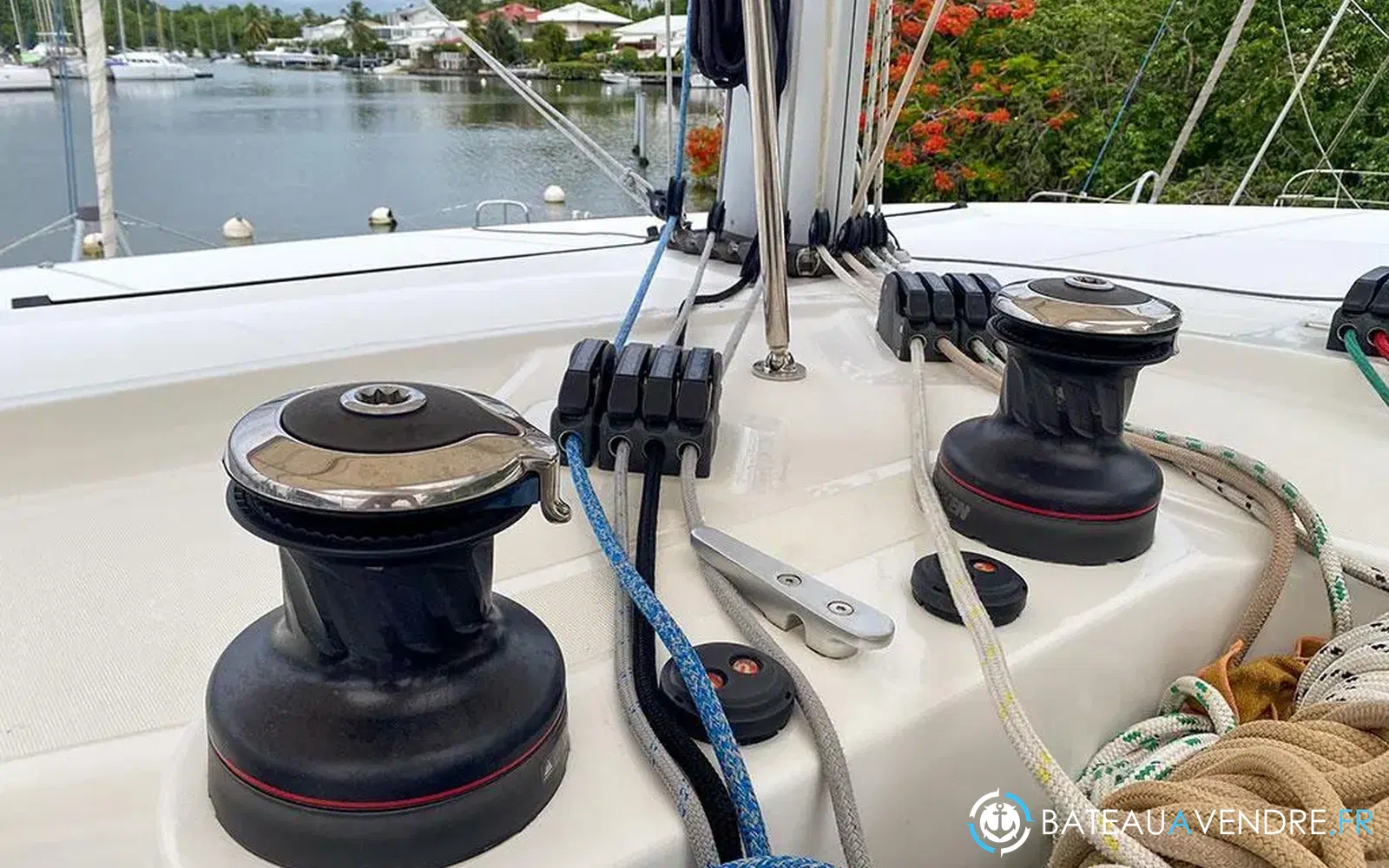 slider 16 Lagoon 42