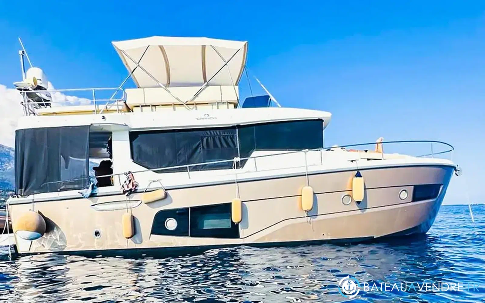 slider 2 Cranchi Eco Trawler 43