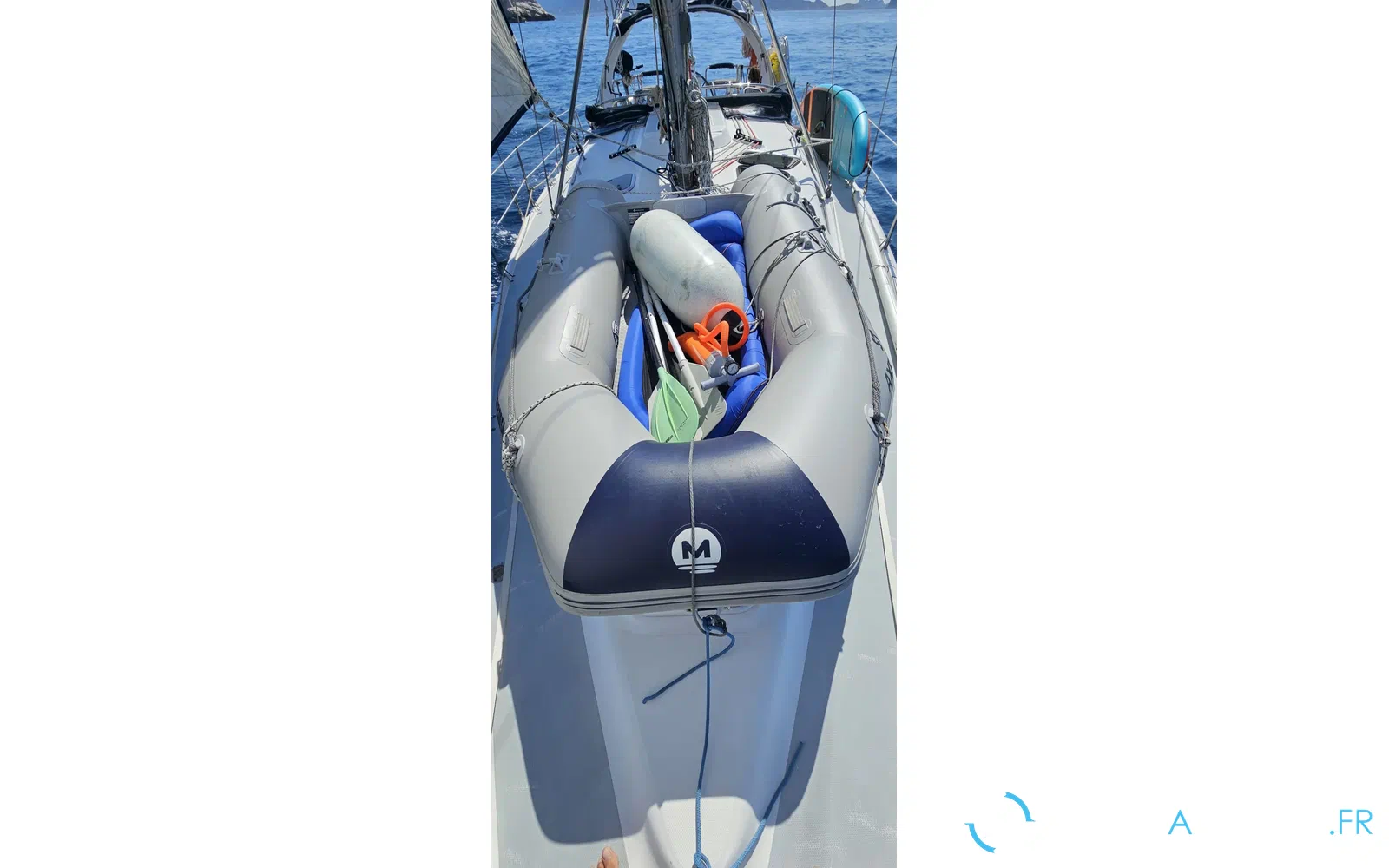 slider 44 Hunter 410