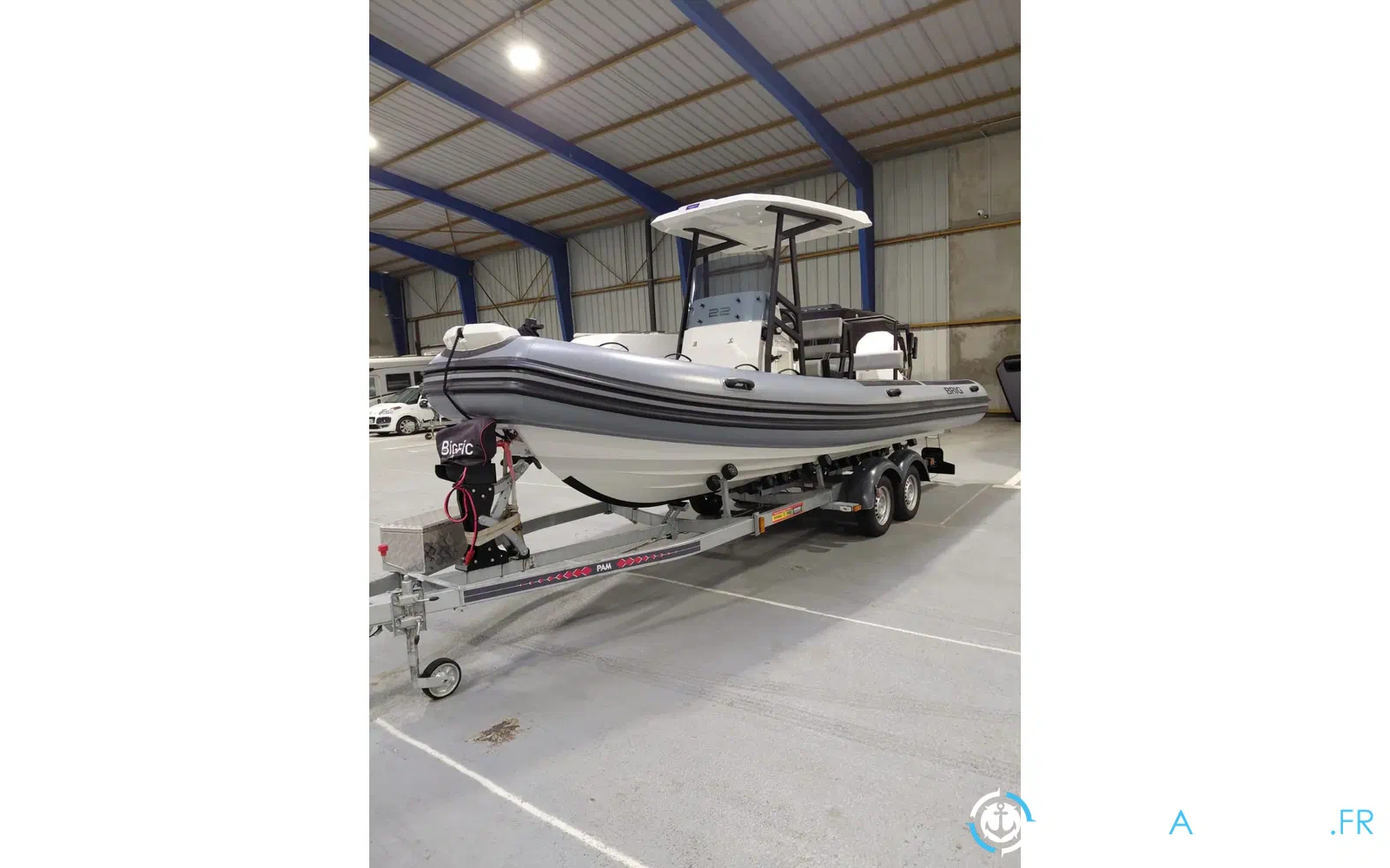 slider 10 Brig Navigator 22