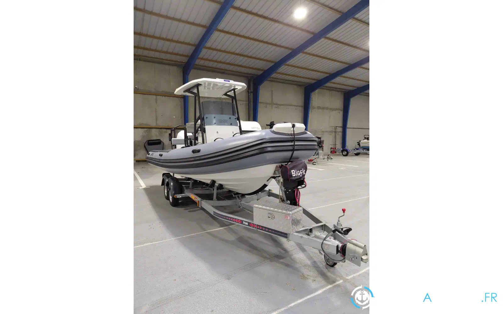 slider 1 Brig Navigator 22