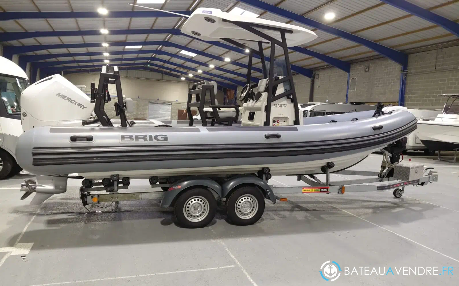slider 5 Brig Navigator 22