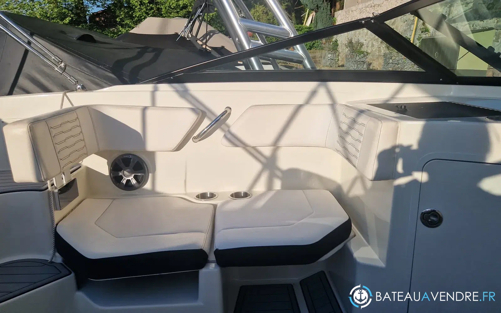 slider 9 Sea Ray Saa Ray 190 SPX + Place de port+ remorque double essieux OB