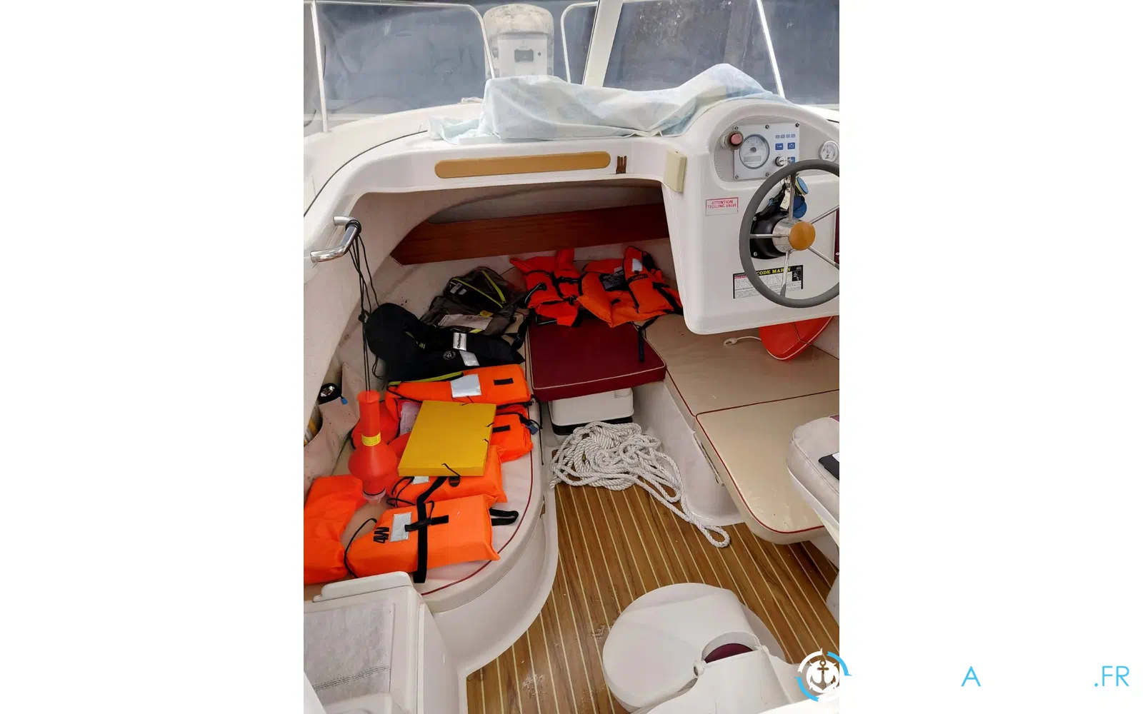 slider 3 Arvor 215