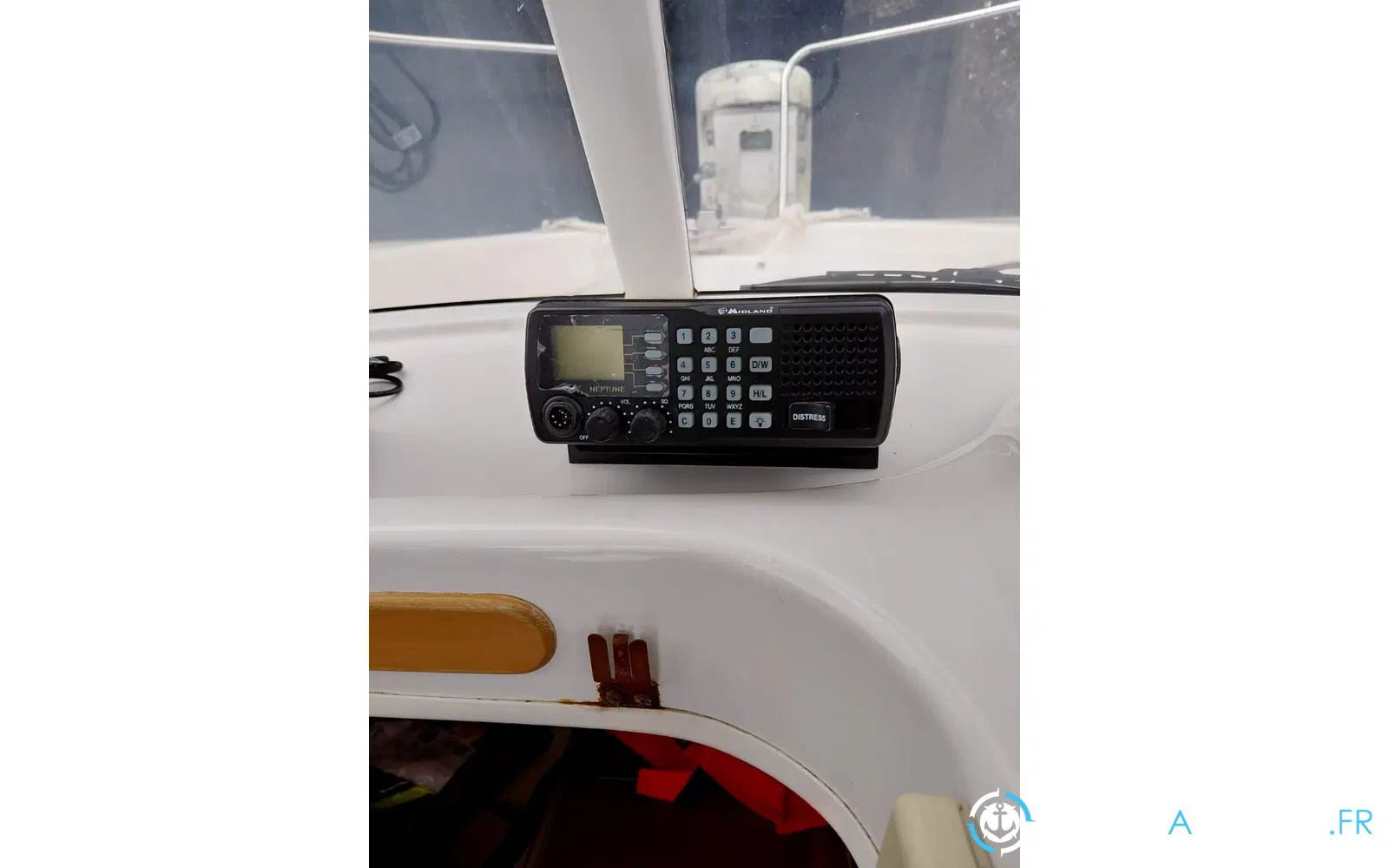 slider 7 Arvor 215