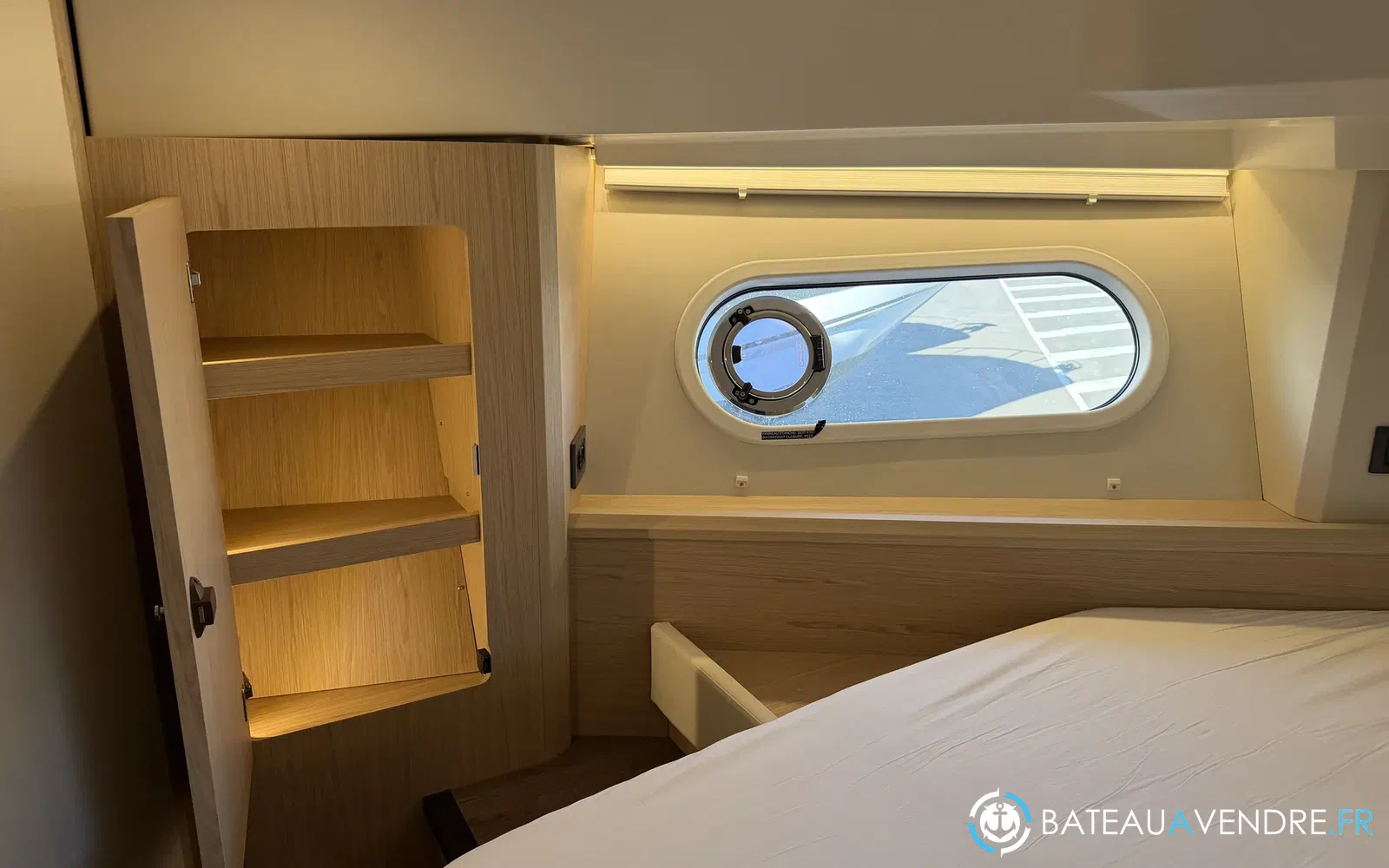 slider 11 Beneteau Swift Trawler 41 Fly