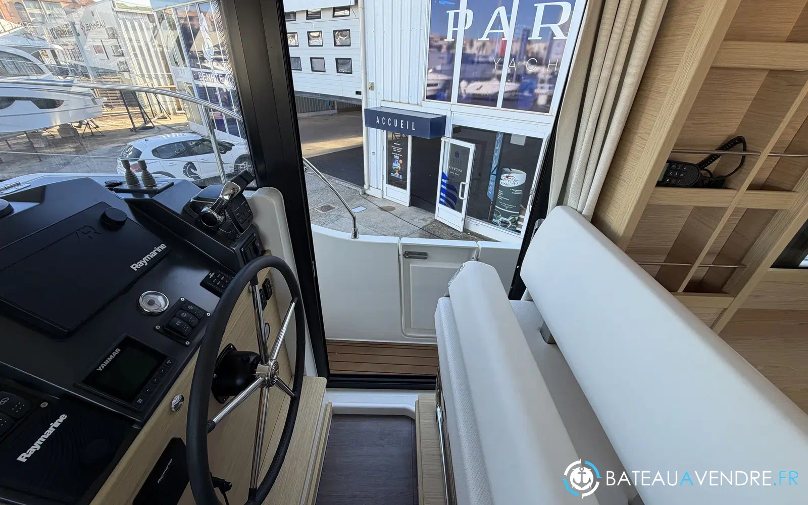 slider 8 Beneteau Swift Trawler 41 Fly