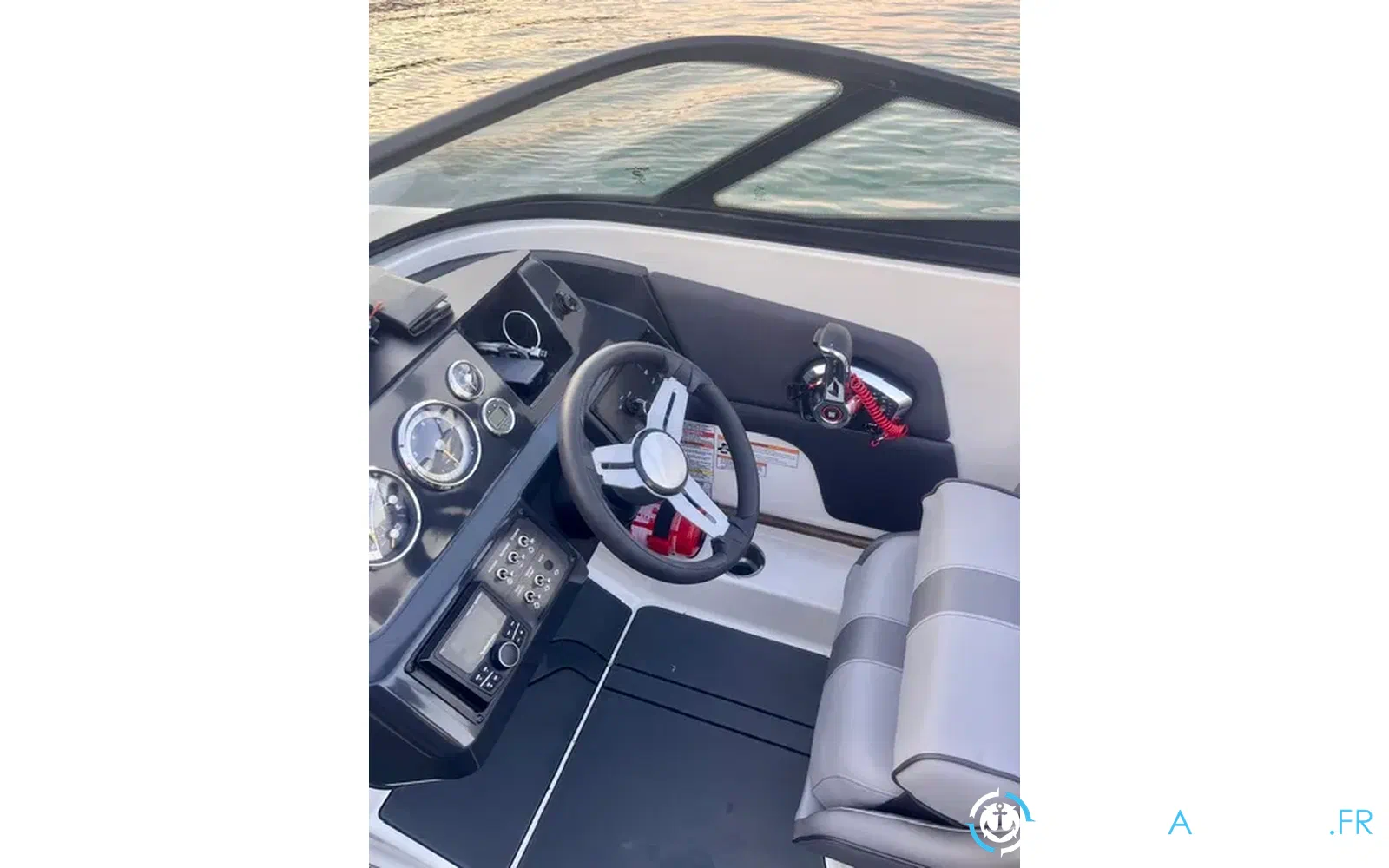 slider 6 Bayliner V20