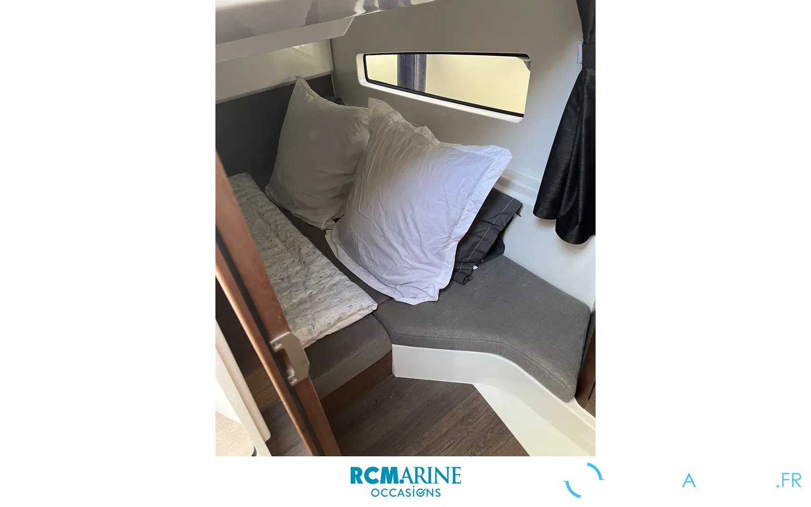 slider 13 Beneteau Antares 9 OB