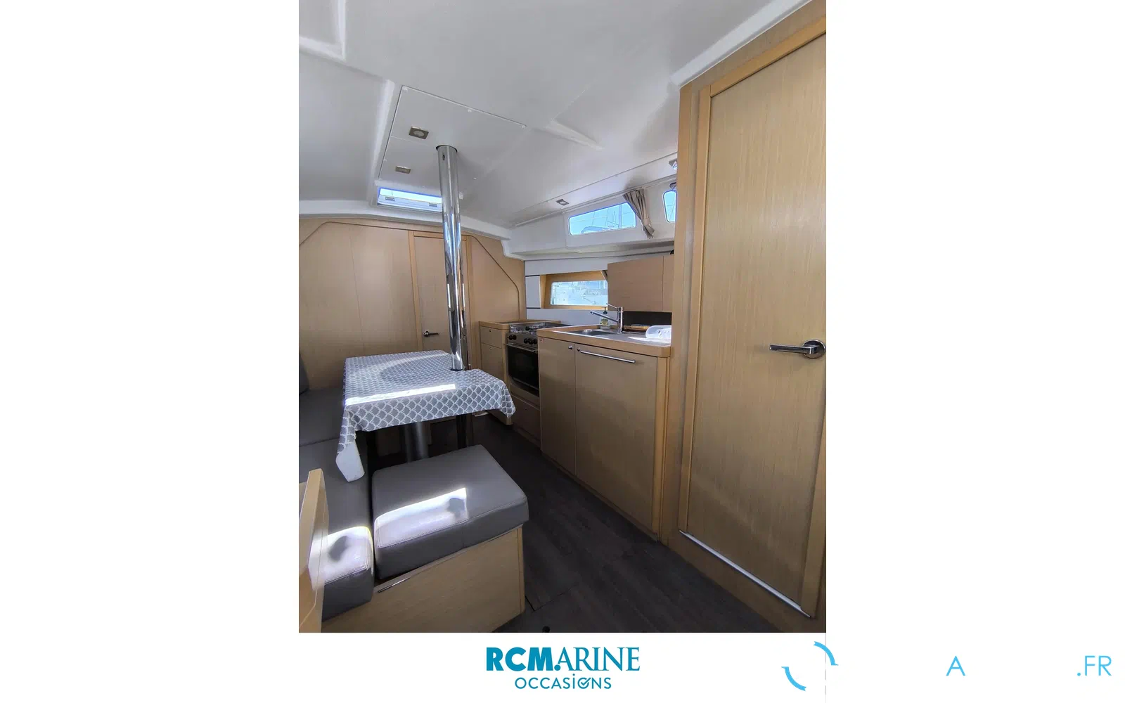 slider 7 Beneteau Oceanis 35