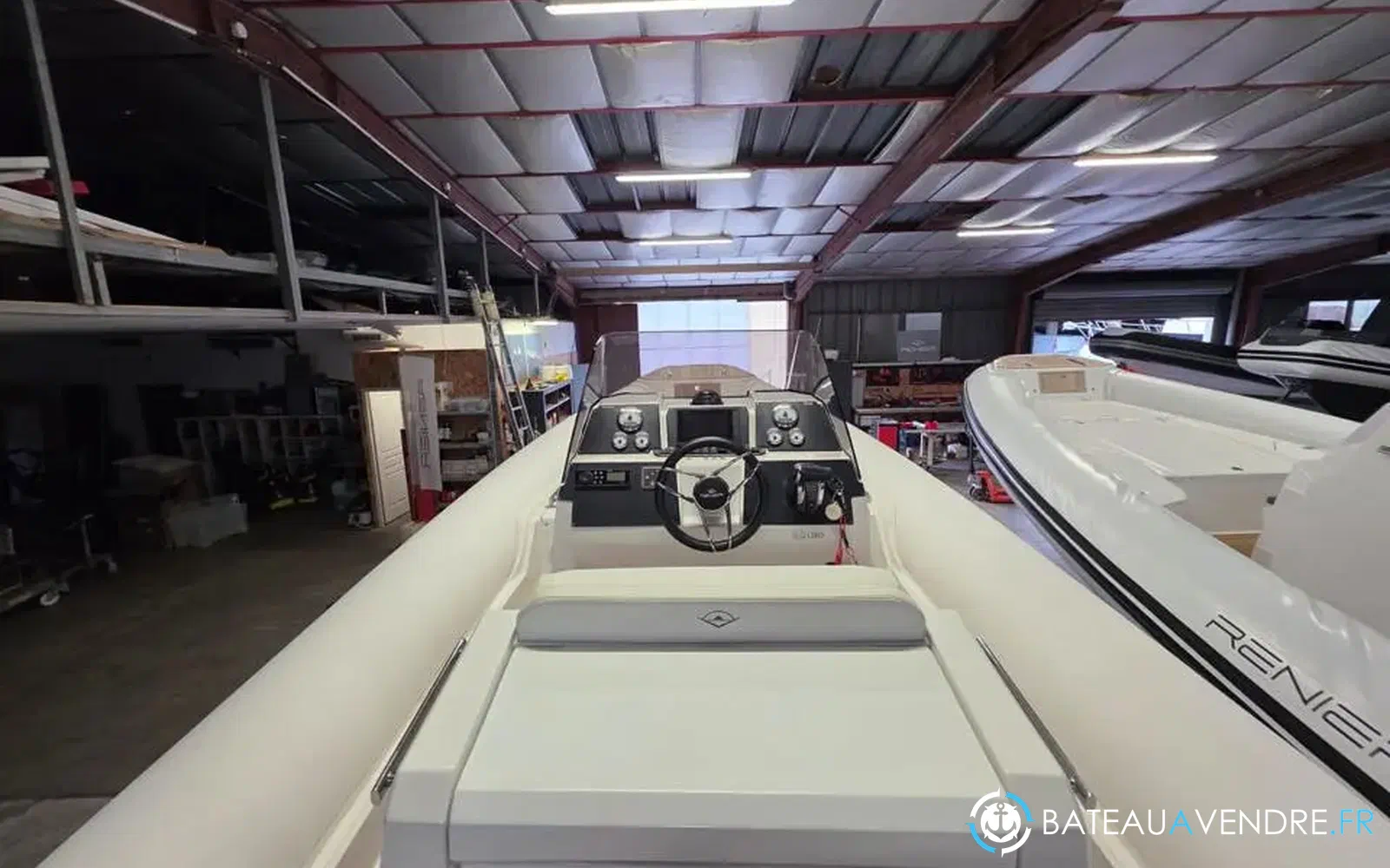slider 12 Renier R9 Tourer