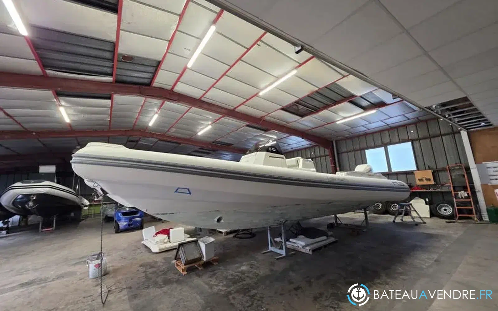slider 1 Renier R9 Tourer