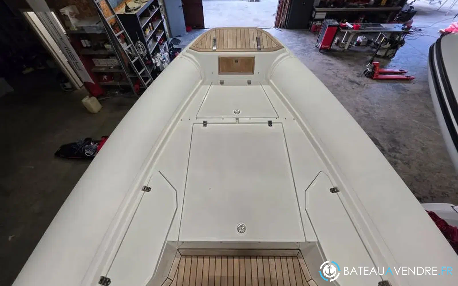 slider 21 Renier R9 Tourer