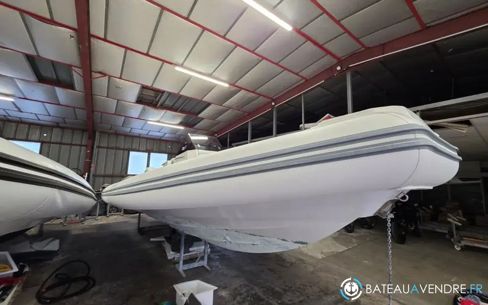 slider 5 Renier R9 Tourer