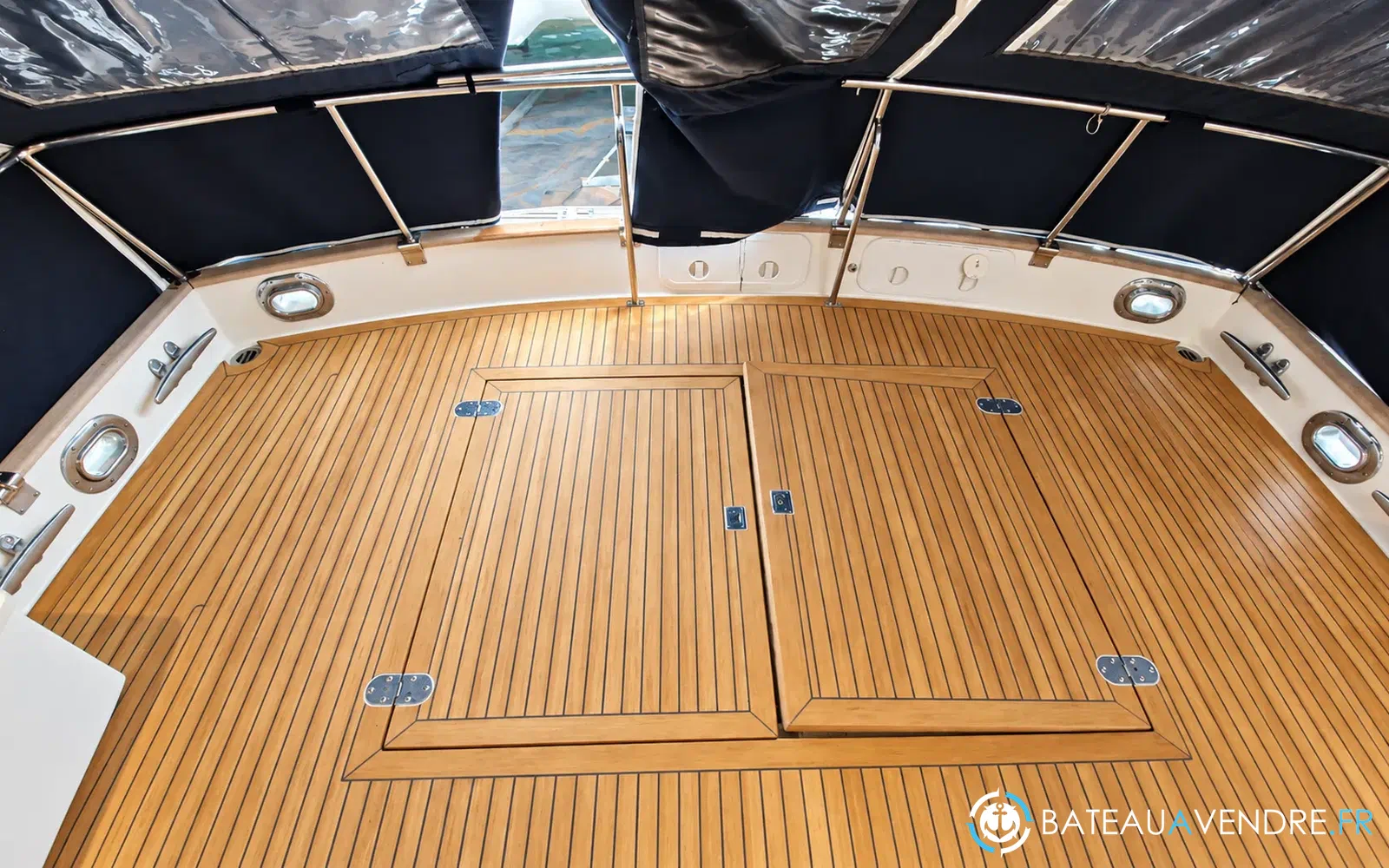 slider 21 Grand Banks 52 Europa