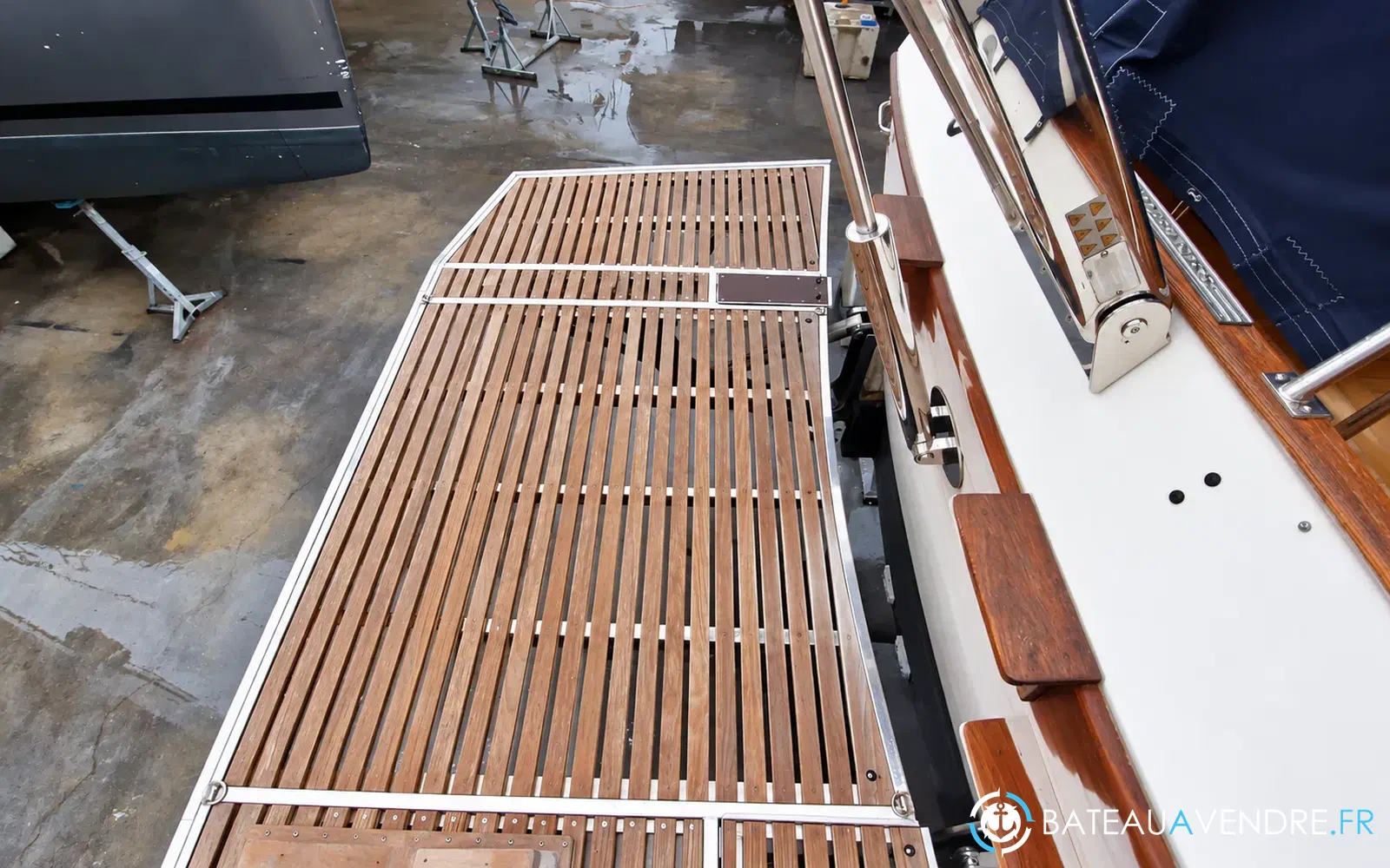 slider 27 Grand Banks 52 Europa