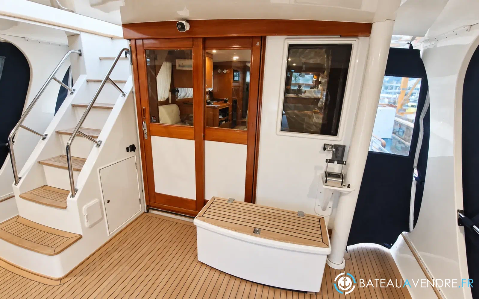 slider 14 Grand Banks 52 Europa