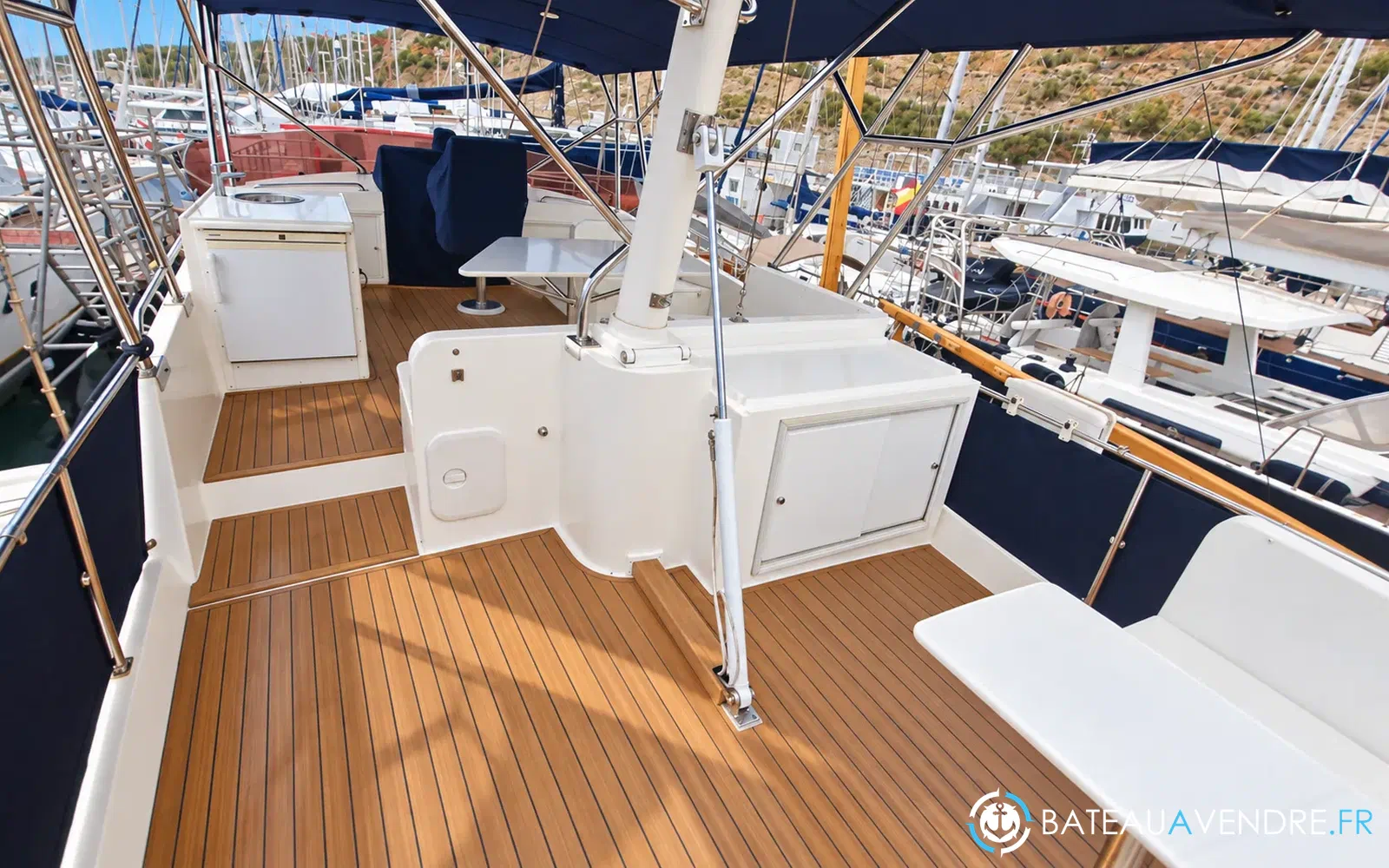 slider 15 Grand Banks 52 Europa