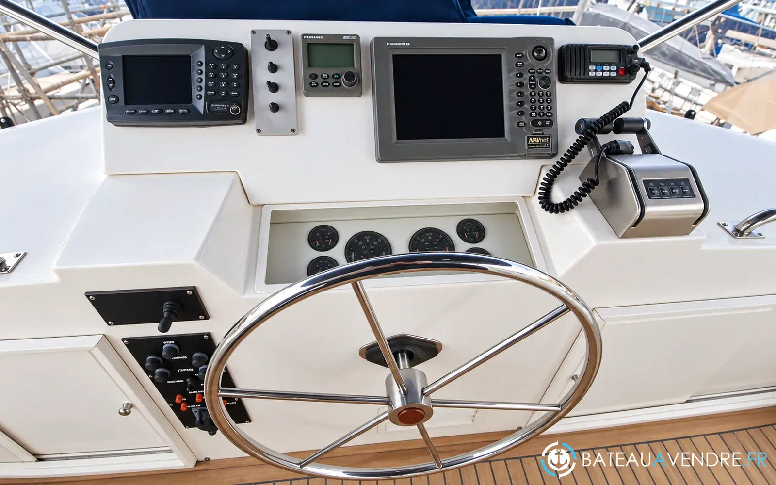 slider 17 Grand Banks 52 Europa