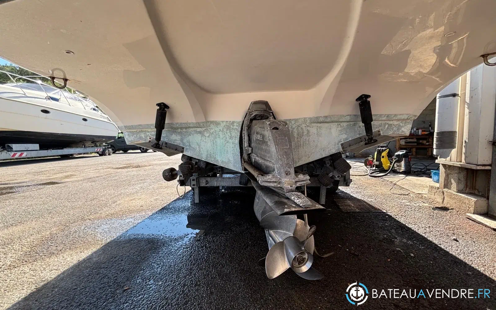 slider 19 Rinker Captiva 246 Br