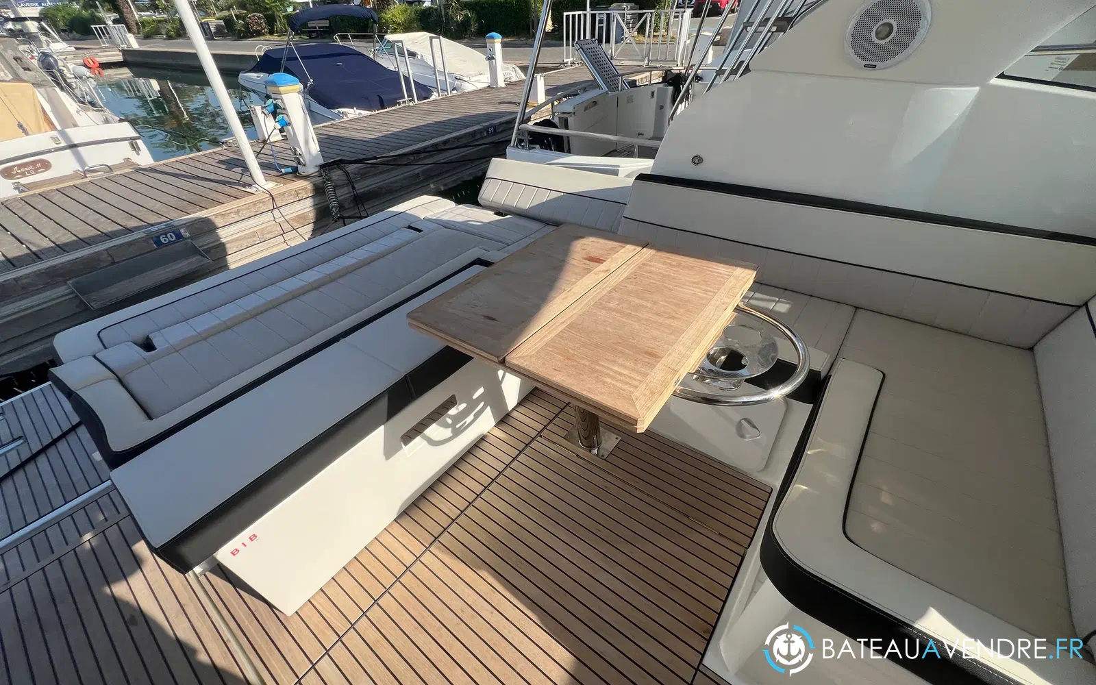 slider 27 Jeanneau Leader 36