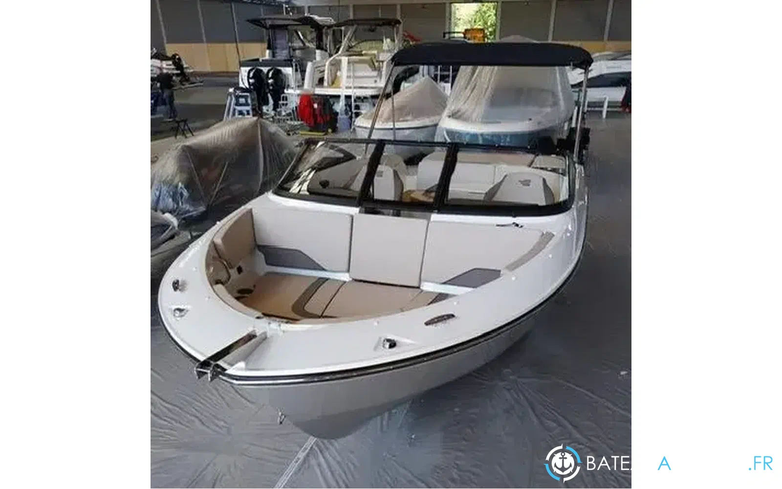 slider 2 Bayliner V20i