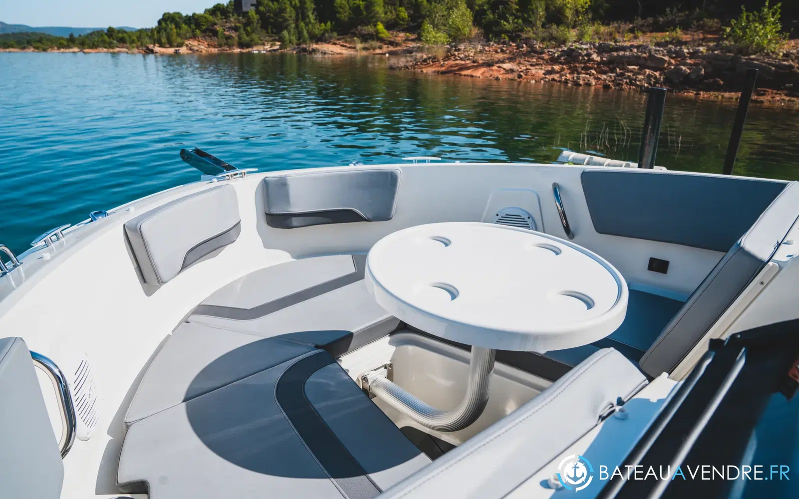 slider 7 Bayliner V20i