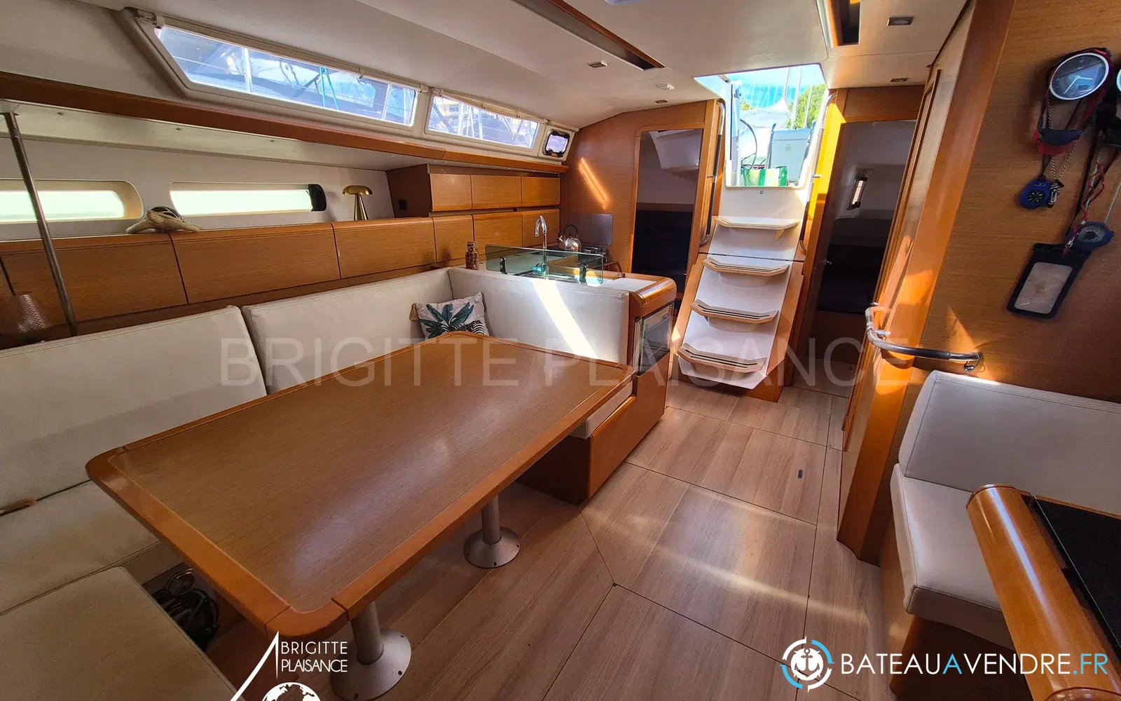 slider 6 Jeanneau Sun Odyssey 449