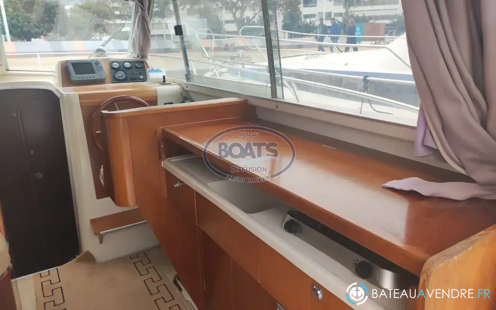 slider 12 Beneteau Antares Serie 9