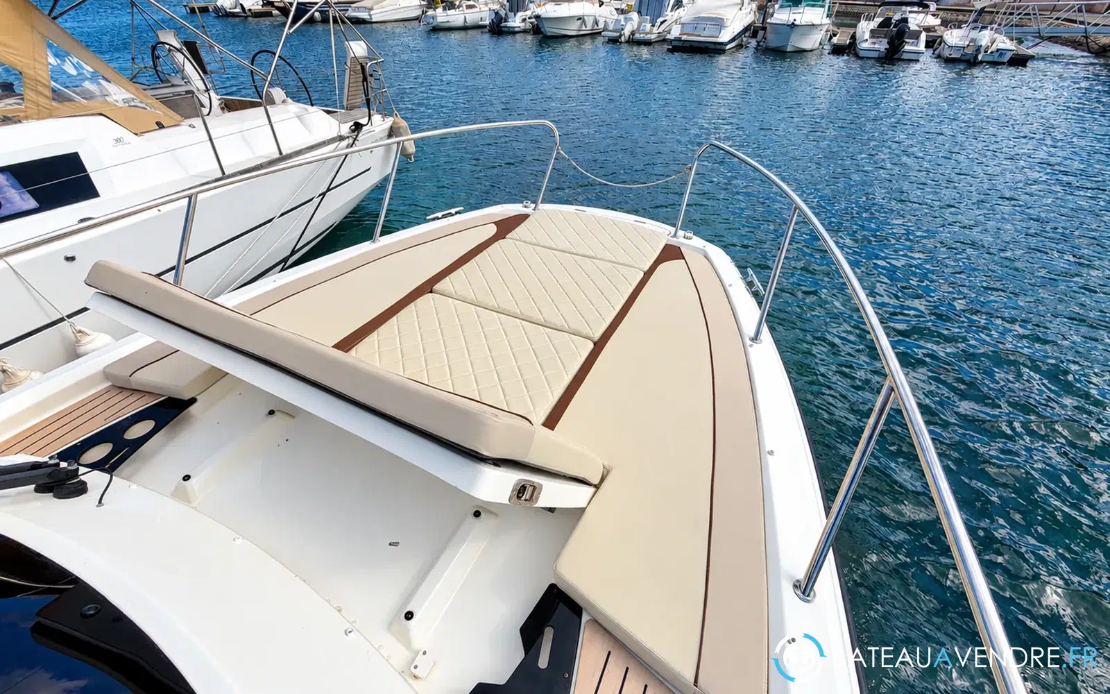 slider 10 Quicksilver Activ 875 Sundeck
