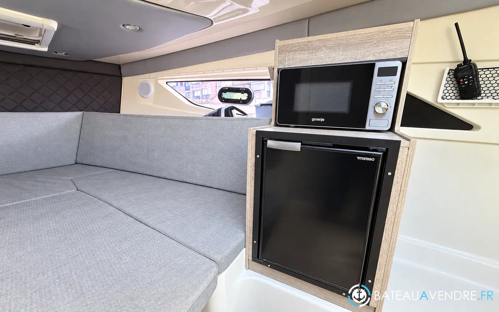 slider 15 Quicksilver Activ 875 Sundeck