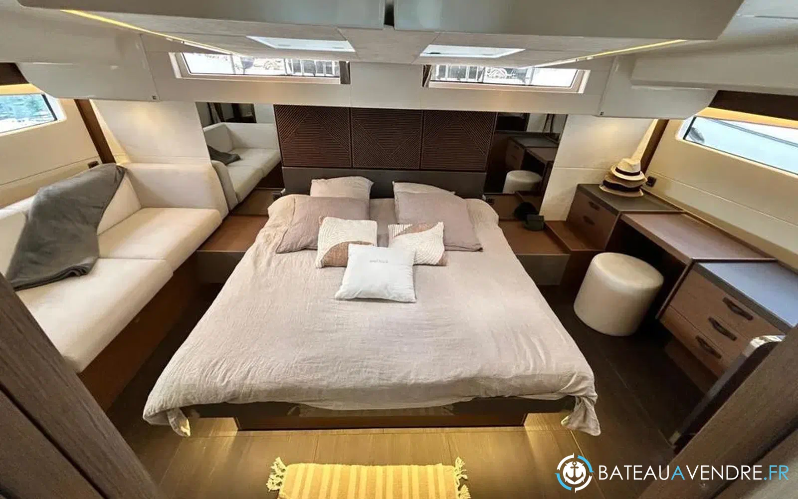 slider 20 Prestige Yachts M48