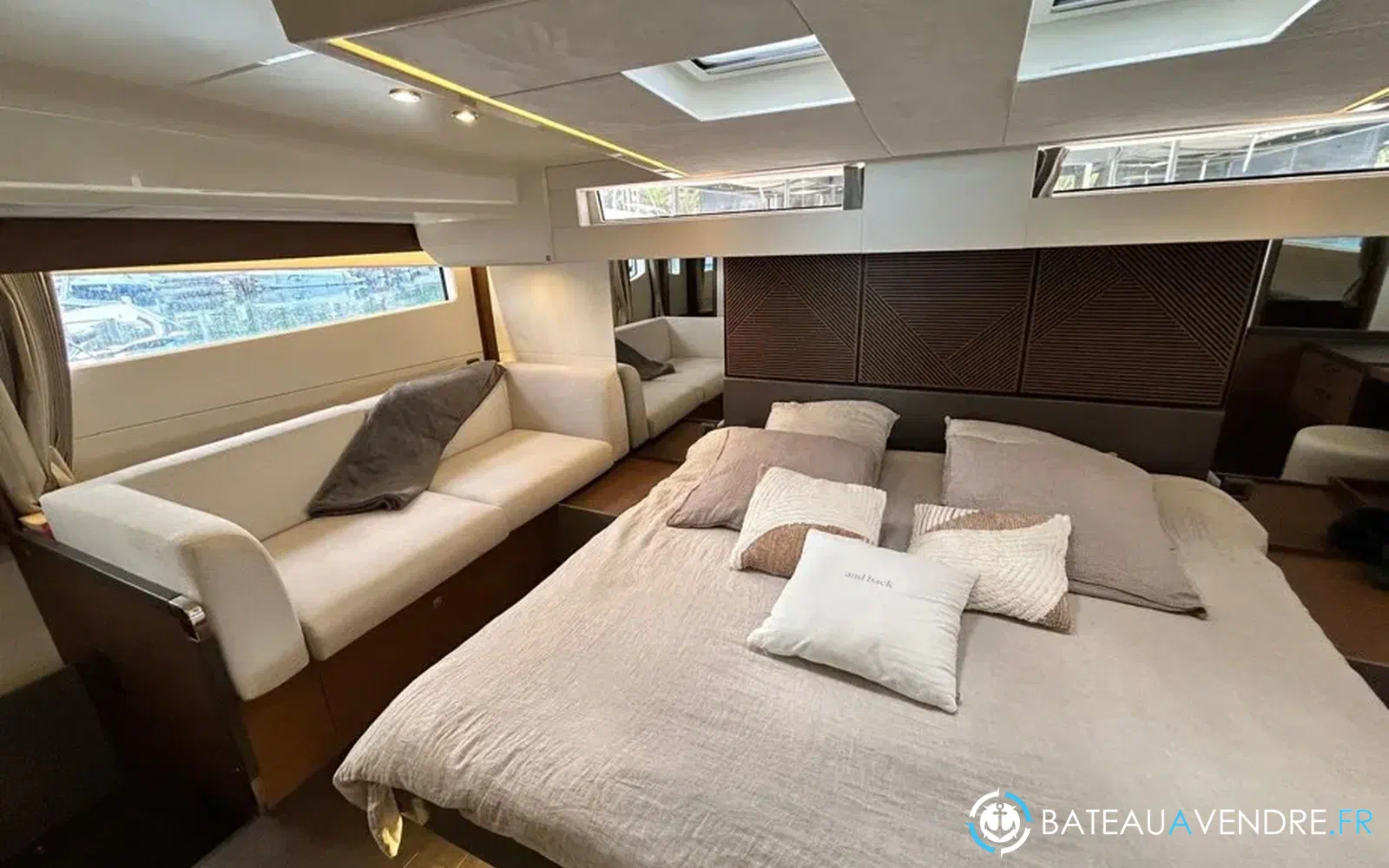 slider 21 Prestige Yachts M48