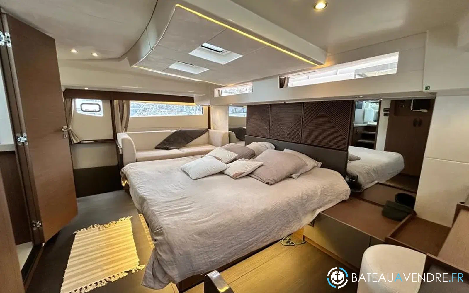 slider 23 Prestige Yachts M48