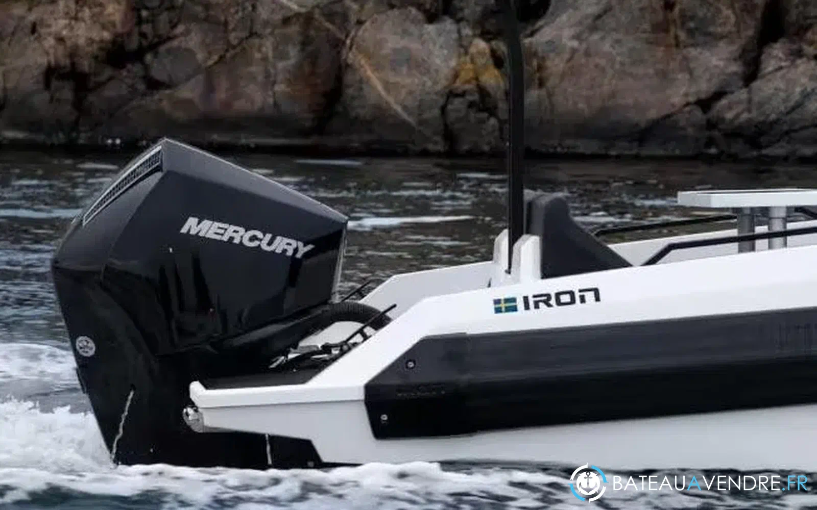 slider 4 Iron Boats 707