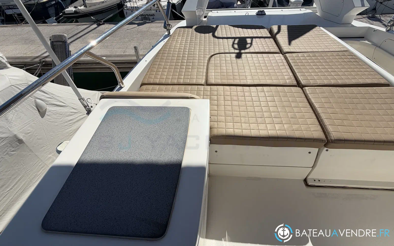 slider 10 Sealine F 42/5